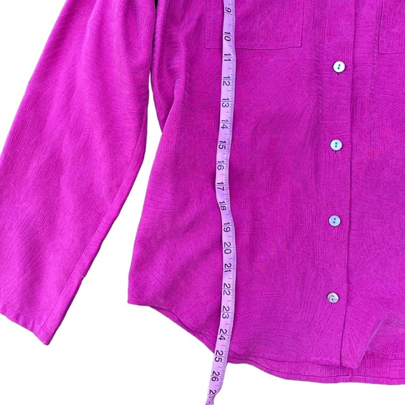 Chicos Fuchsia Silk Blouse Vintage Button-Up | Timeless Business Casual Top - Picture 7 of 9